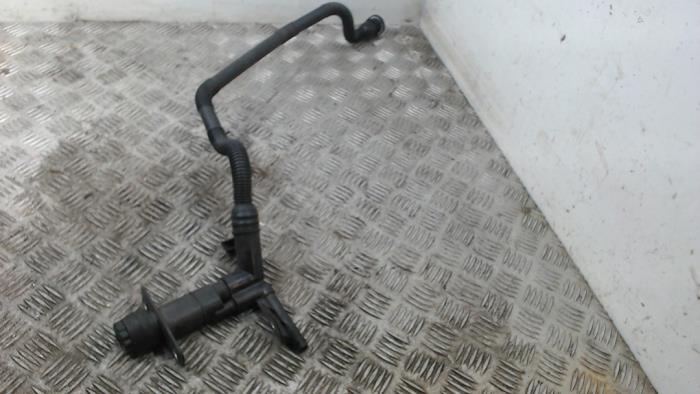 Gebrauchte Füllrohr adbluetank Landrover Range Rover Sport (LW) 3.0 SDV6 Preis € 42,00 Margenregelung angeboten von Binckhorst BV