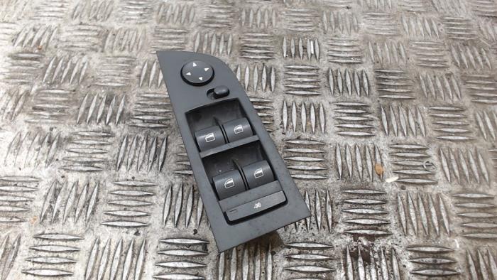 Usados Interruptor de ventanilla eléctrica BMW 3 serie Touring (E91) 320i 16V Precio € 31,50 Norma de margen ofrecido por Binckhorst BV