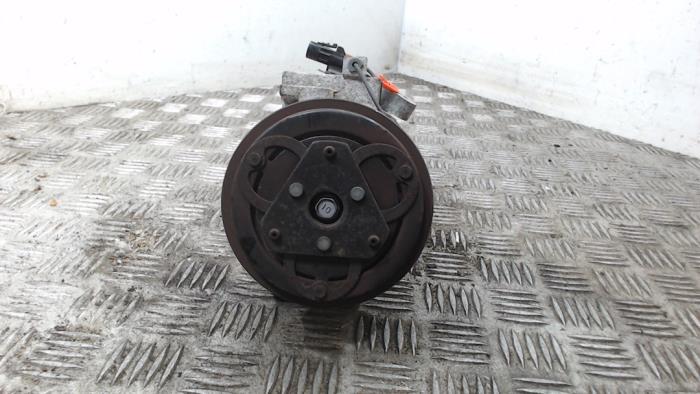 Usados Klimapumpe Suzuki Splash 1.0 12V Precio € 52,50 Norma de margen ofrecido por Binckhorst BV