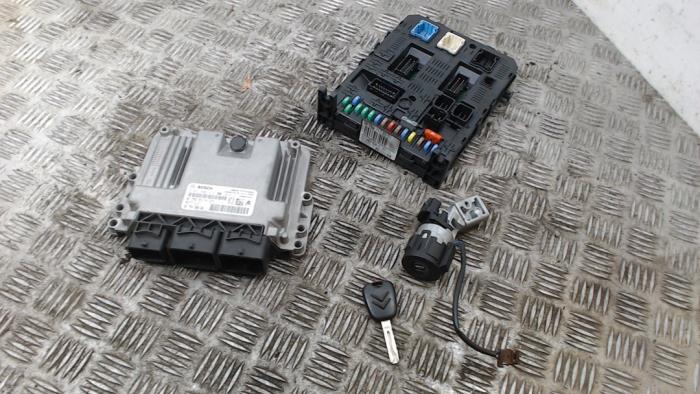 Used Ignition lock + computer Citroen C4 Picasso (UD/UE/UF) 1.6 16V VTi 120 Price € 131,25 Margin scheme offered by Binckhorst BV