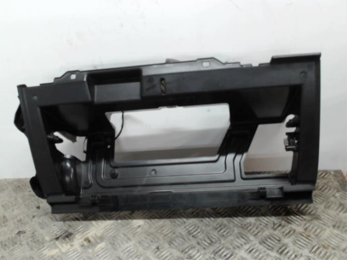 Begagnade Handskfack Landrover Range Rover Sport (LW) 3.0 SDV6 Pris € 42,00 Marginaltabell erbjuds av Binckhorst BV