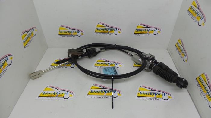 Gearbox shift cable from a Mitsubishi Outlander (GF/GG) 2.2 DI-D 16V Clear Tec 4x2 2013