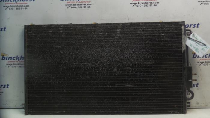 Usagé Radiateur clim Chrysler Voyager/Grand Voyager (RG/RS) 2.5 CRD Prix € 63,00 Règlement à la marge proposé par Binckhorst BV