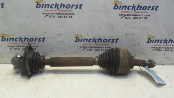 Drivaxel, vänster fram från en Renault Laguna II Grandtour (KG) 2.2 dCi 150 16V 2003