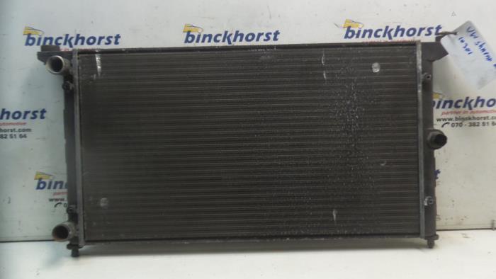 Used Radiator Volkswagen Sharan (7M8/M9/M6) 2.0 Price € 36,75 Margin scheme offered by Binckhorst BV