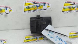 Usados Interruptor de luz Opel Sintra 3.0i GLS,CD 24V Precio € 26,25 Norma de margen ofrecido por Binckhorst BV