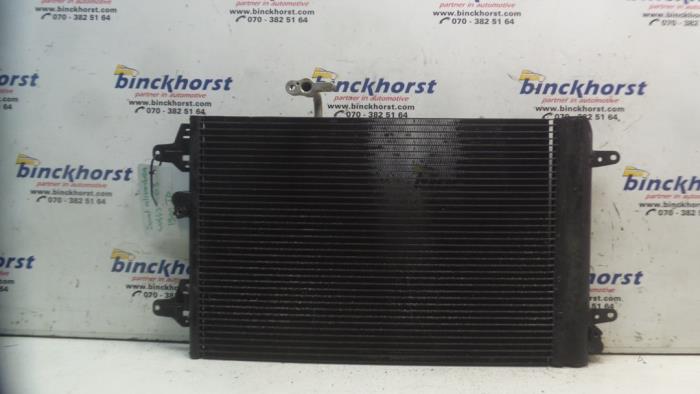 Air conditioning radiator from a Seat Alhambra (7V8/9) 1.9 TDi 115 2003