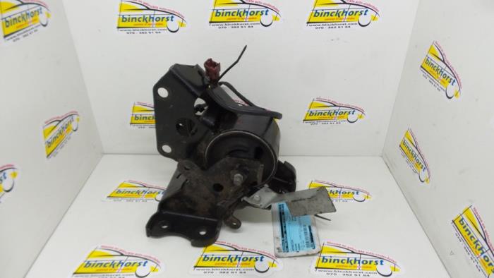 2005 nissan murano engine mounts