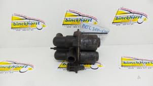 Used Electric heater valve Mercedes 200 - 500 Price € 36,75 Margin scheme offered by Binckhorst BV