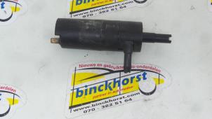 Używane Pompa spryskiwacza reflektorów Fiat Multipla (186) 1.9 JTD 105 SX,ELX Cena € 15,75 Procedura marży oferowane przez Binckhorst BV