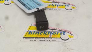 Usagé Commutateur feu antibrouillard Rover 200 Prix € 10,50 Règlement à la marge proposé par Binckhorst BV