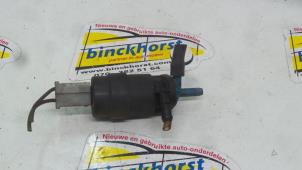 Usados Bomba de limpiaparabrisas delante Volkswagen Corrado 1.8 G60 Precio € 15,75 Norma de margen ofrecido por Binckhorst BV