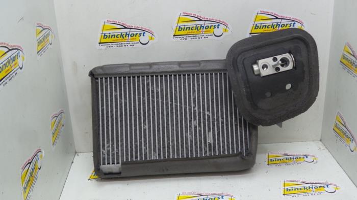 Begagnade AC-radiator Jeep Grand Cherokee (WK/WK2) 3.0 CRD V6 24V Pris € 131,25 Marginaltabell erbjuds av Binckhorst BV