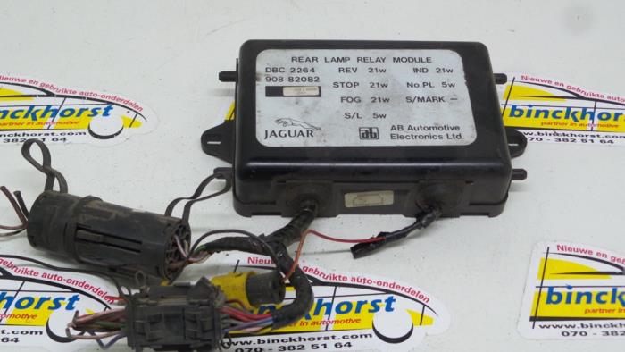 Usados Módulo de control de luces Jaguar XJ6 (XJ40) 3.6 24V Precio € 73,50 Norma de margen ofrecido por Binckhorst BV