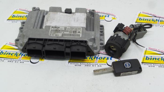Used Ignition lock + computer Fiat Scudo (270) 1.6 D Multijet Price € 210,00 Margin scheme offered by Binckhorst BV