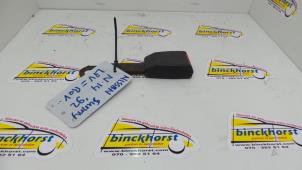 Używane Wtyk pasa bezpieczenstwa prawy przód Nissan Sunny Cena € 26,25 Procedura marży oferowane przez Binckhorst BV