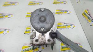 Bloc ABS d'un Citroën C8 (EA/EB) 2.2 HDi 16V 2003