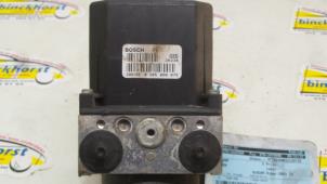 Bloc ABS d'un Citroën C8 (EA/EB) 2.2 HDi 16V 2003