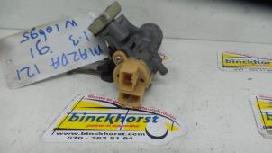 Used Ignition lock + key Mazda 121 (DB) 1.3i GL,GLX,Top 16V Price € 42,00 Margin scheme offered by Binckhorst BV