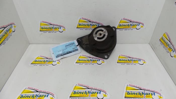 Used Engine mount Volkswagen Polo III (6N1) 1.9 D Price € 15,75 Margin scheme offered by Binckhorst BV