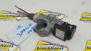 Usagé Serrure de contact + clé Nissan X-Trail Prix € 52,50 Règlement à la marge proposé par Binckhorst BV