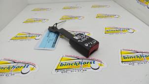 Used Front seatbelt buckle, right Renault Clio Price € 15,75 Margin scheme offered by Binckhorst BV