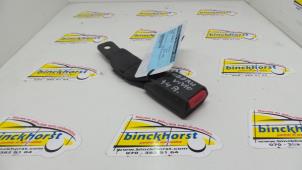 Usados Lengüeta de cinturón de seguridad izquierda detrás Subaru Vivio Precio € 21,00 Norma de margen ofrecido por Binckhorst BV