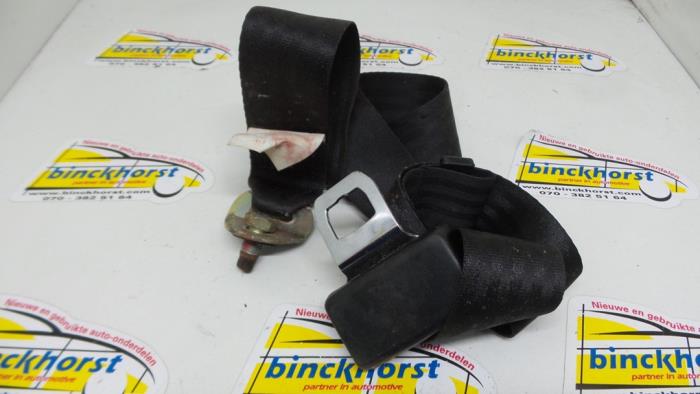 Rear seatbelt, centre from a Saab 900 1990