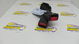 Gebrauchte Sicherheitsgurt Schließe links hinten Opel Corsa Preis € 21,00 Margenregelung angeboten von Binckhorst BV