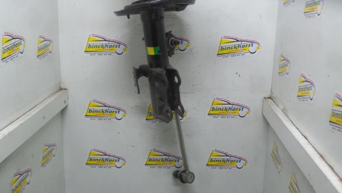 Front shock absorber rod, right from a Toyota Corolla (E15) 1.6 Dual VVT-i 16V 2013