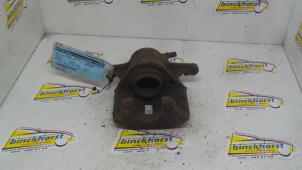 Used Front brake calliper, right Toyota Corolla (E10) 1.6i 16V Price € 36,75 Margin scheme offered by Binckhorst BV