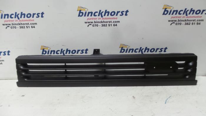 Nowe Grill Mazda 323 Cena € 24,78 Z VAT oferowane przez Binckhorst BV