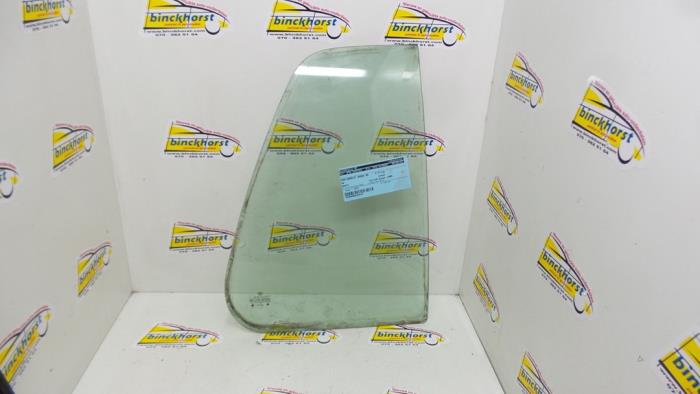Usados Ventanilla triangular derecha detrás Volkswagen Vento (1H2) 1.9 TDI GL Precio € 26,25 Norma de margen ofrecido por Binckhorst BV