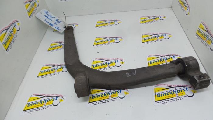 Front wishbone, right from a Peugeot 406 Break (8E/F) 1.8 16V 1997