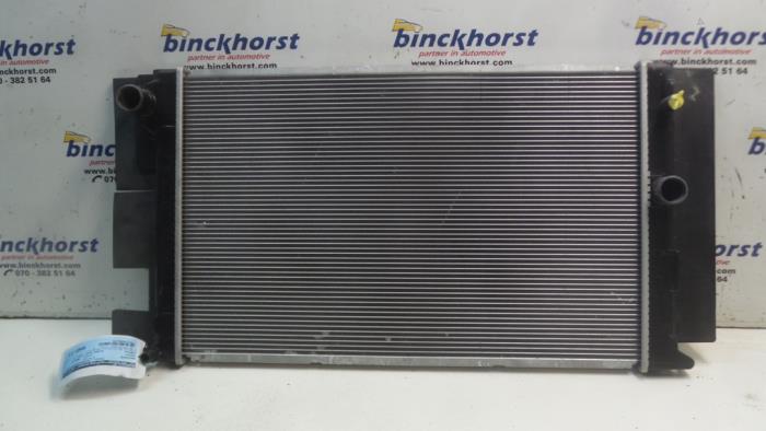 Usagé Radiateur Toyota Corolla (E15) 1.6 Dual VVT-i 16V Prix € 52,50 Règlement à la marge proposé par Binckhorst BV