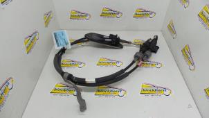 Used Gearbox shift cable Toyota Corolla (E15) 1.6 Dual VVT-i 16V Price € 78,75 Margin scheme offered by Binckhorst BV