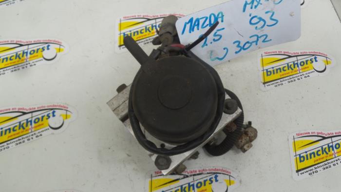 Begagnade ABS-pump Mazda MX-6 2.5i V6 24V Pris € 84,00 Marginaltabell erbjuds av Binckhorst BV