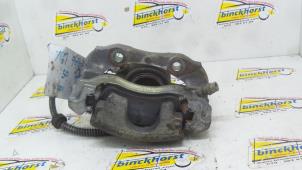 Used Front brake calliper, left Peugeot 1007 (KM) 1.4 Price € 42,00 Margin scheme offered by Binckhorst BV