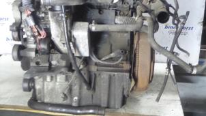 Motor van een Rover 75 Tourer 2.0 CDTi 16V 2002