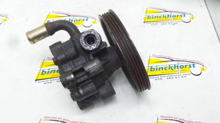 Usagé Pompe de direction Chrysler Voyager/Grand Voyager (RG/RS) 2.5 CRD Prix € 78,75 Règlement à la marge proposé par Binckhorst BV