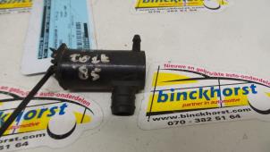 Gebrauchte Scheibensprüherpumpe vorne Mitsubishi Colt Preis € 10,50 Margenregelung angeboten von Binckhorst BV