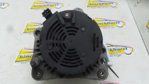 Dynamo van een Volkswagen Polo III (6N1) 1.9 D 1996