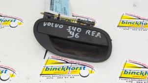 Usagé Poignée de porte arrière droite Volvo S40 Prix € 21,00 Règlement à la marge proposé par Binckhorst BV