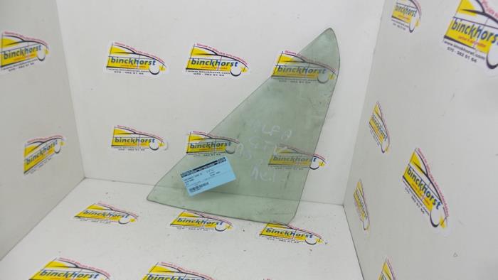 Usados Ventanilla triangular derecha delante Alfa Romeo GTV Precio € 26,25 Norma de margen ofrecido por Binckhorst BV