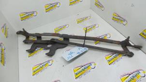 Used Wiper mechanism Alfa Romeo 155 Price € 31,50 Margin scheme offered by Binckhorst BV