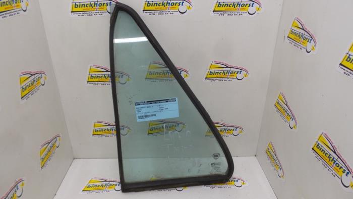 Usados Ventanilla triangular izquierda detrás Lancia Thema Precio € 31,50 Norma de margen ofrecido por Binckhorst BV