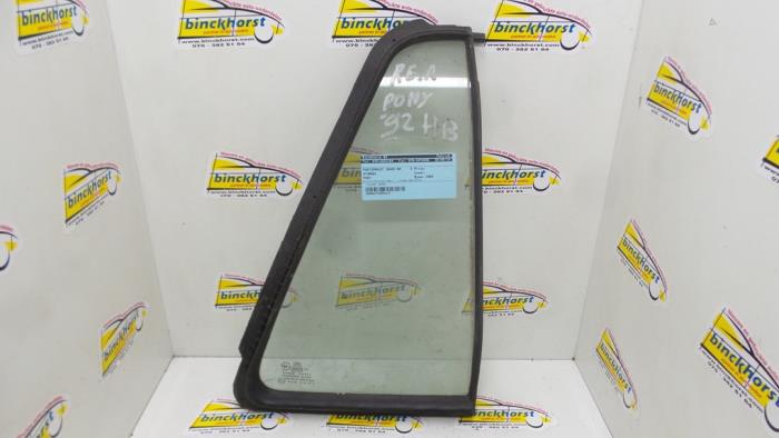 Usados Ventanilla triangular derecha detrás Hyundai Pony Precio € 26,25 Norma de margen ofrecido por Binckhorst BV