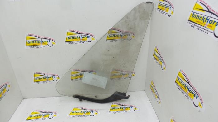 Usados Ventanilla triangular derecha delante Mazda E1600 Precio € 31,50 Norma de margen ofrecido por Binckhorst BV