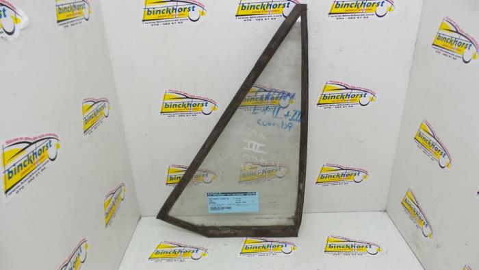 Usados Ventanilla triangular derecha detrás Ford Granada Precio € 26,25 Norma de margen ofrecido por Binckhorst BV