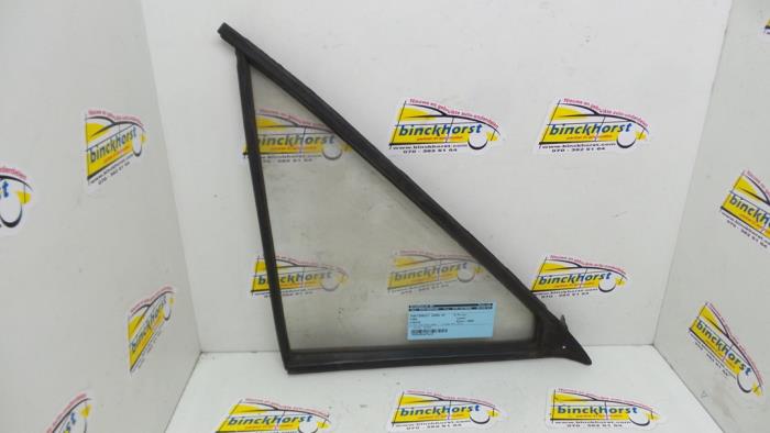 Usados Ventanilla triangular derecha delante Ford Fiesta Precio € 26,25 Norma de margen ofrecido por Binckhorst BV